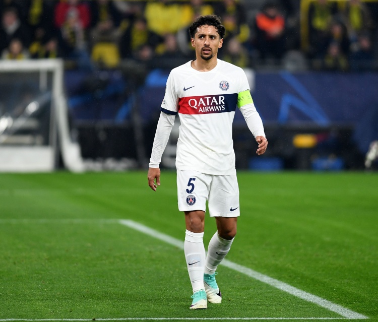 主帅路易斯, 黎的队长