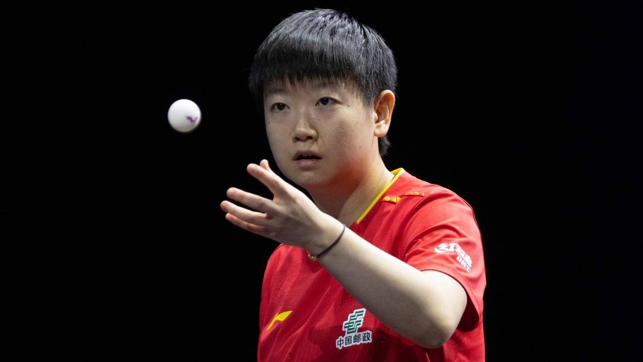 根据规则, 员和两位女, ue 根据规则, 员和两位女, ue