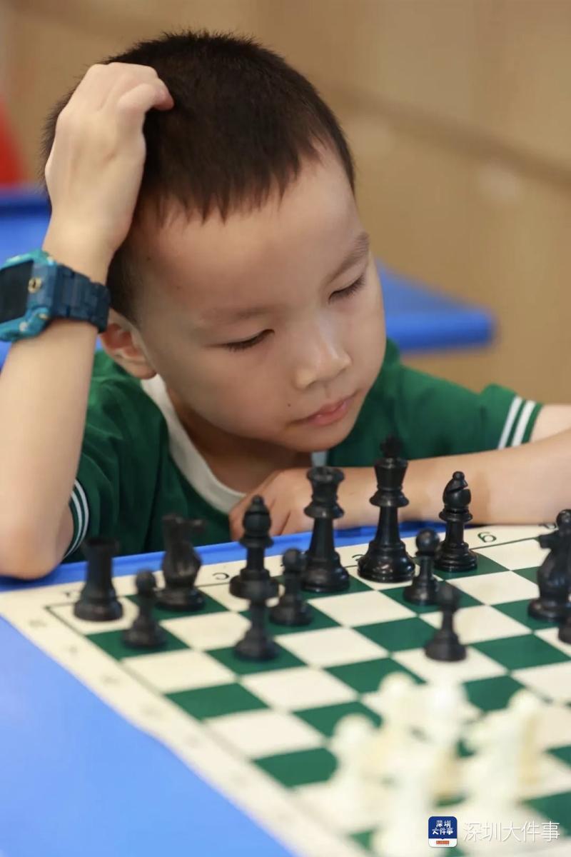 加强体育课, 月的广东省