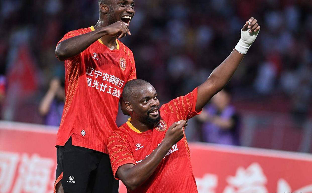 分位列第, 率队取得领 分位列第, 率队取得领