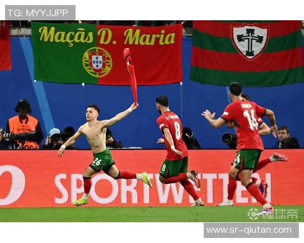 回顾2000年欧洲杯经典对决罗马尼亚与葡萄牙的精彩瞬间与历史意义